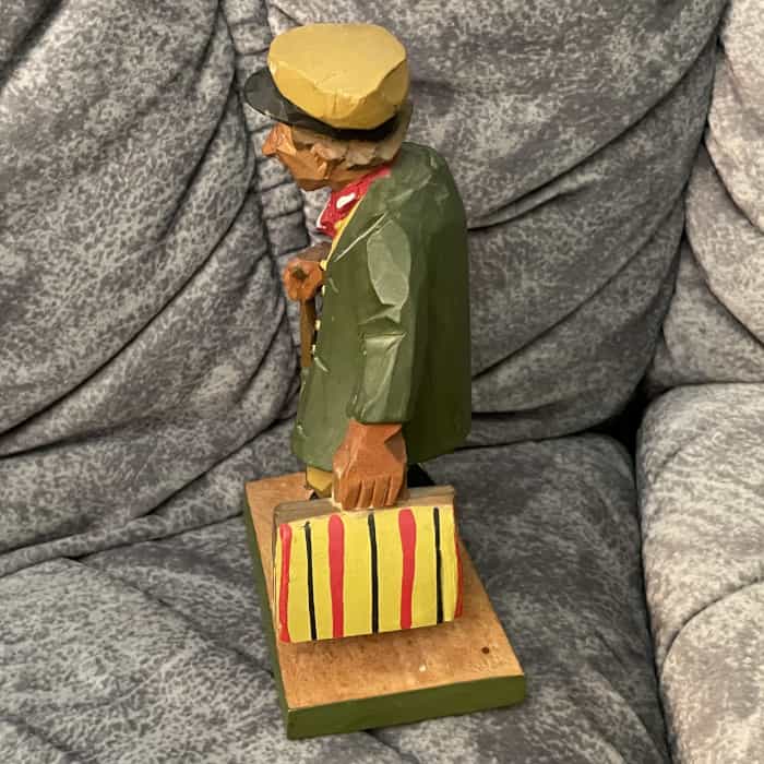 Swedish WOODCARVED "MAN w. bag" G. Nilsson 6.2 inch. - Image 5