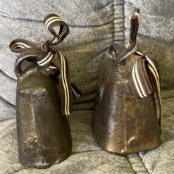 Two Swedish antique COWBELLS with patina - Image 2