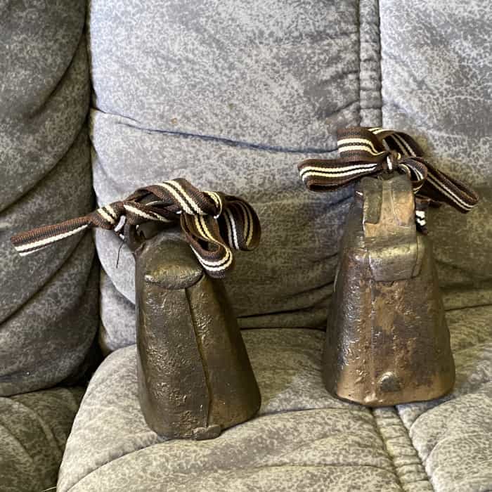 Two Swedish antique COWBELLS with patina - Image 4