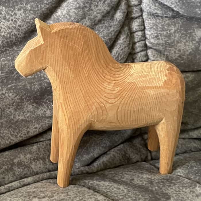 Unpainted DALA HORSE – 5.3 inch. GRAINS