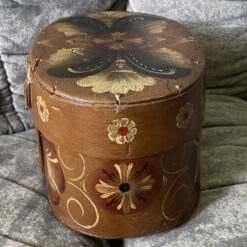 A beautiful TINA BOX "svepask" - kurbits painted Leksand Swedish - Image 4