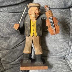 Swedish WOODCARVED "MAN w. Violin" G. Nilsson 8.5 inch.